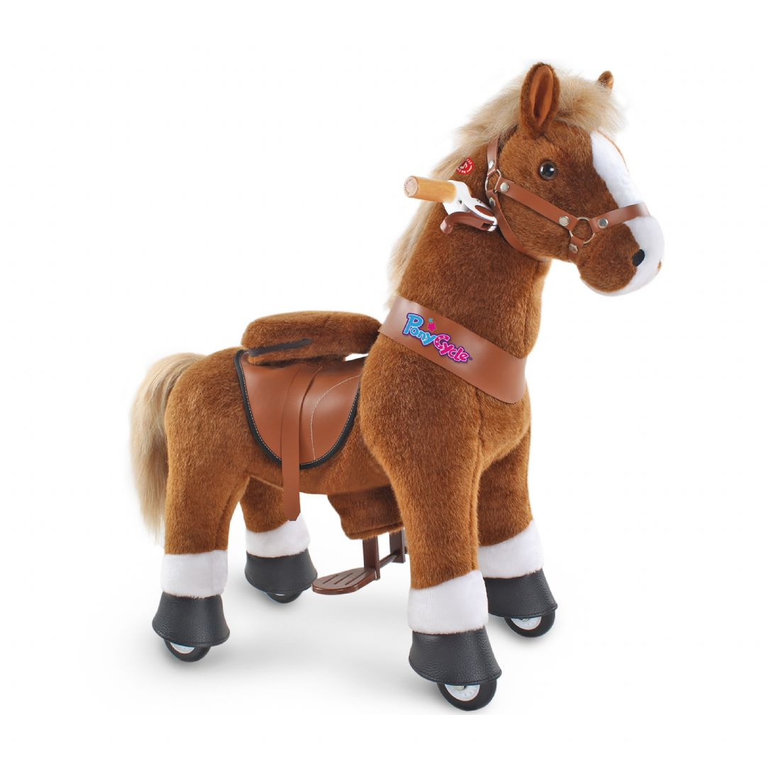 Ride-on brun hest med hvid hove